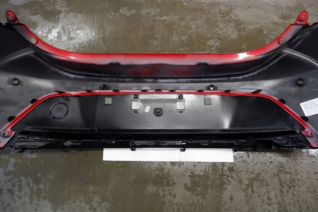 фото №11, Бампер задній toyota corolla хетчбек _e21_ 52451yy030 1.8l hybrid 90kw