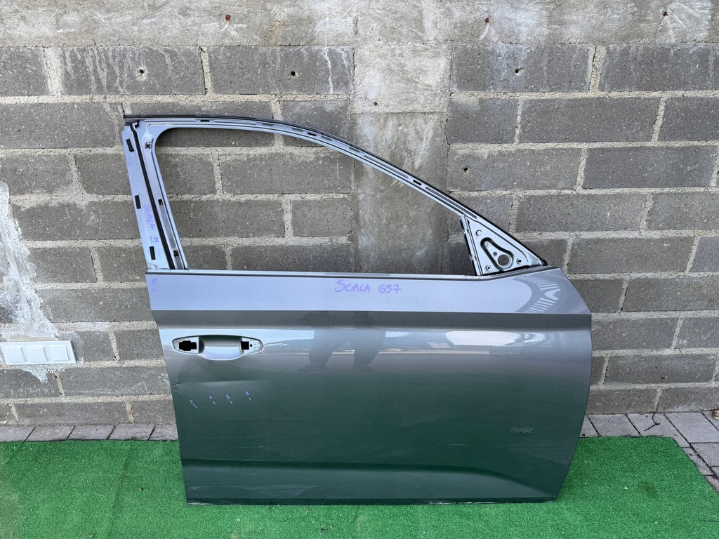 фото №1, Skoda scala 657 дверь правое передние правый перед eu org