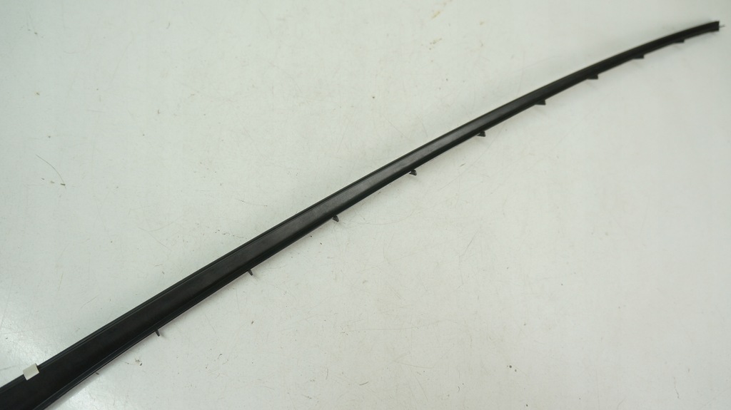 фото №11, Молдинг прокладка стекло перед правая mondeo 2007- 1519841 _ 7s71-a03178-ad