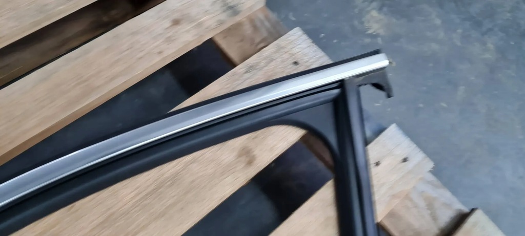 фото №10, S3 8y a3 молдинг стекло дверь прокладка левый перед sedan 8y0837431a