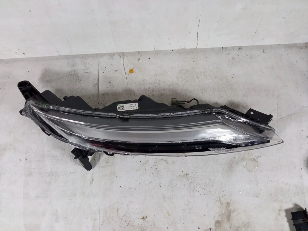 Купить Nissan juke 2 f16 фара верхний правый  drl правая  к движение dziennej led