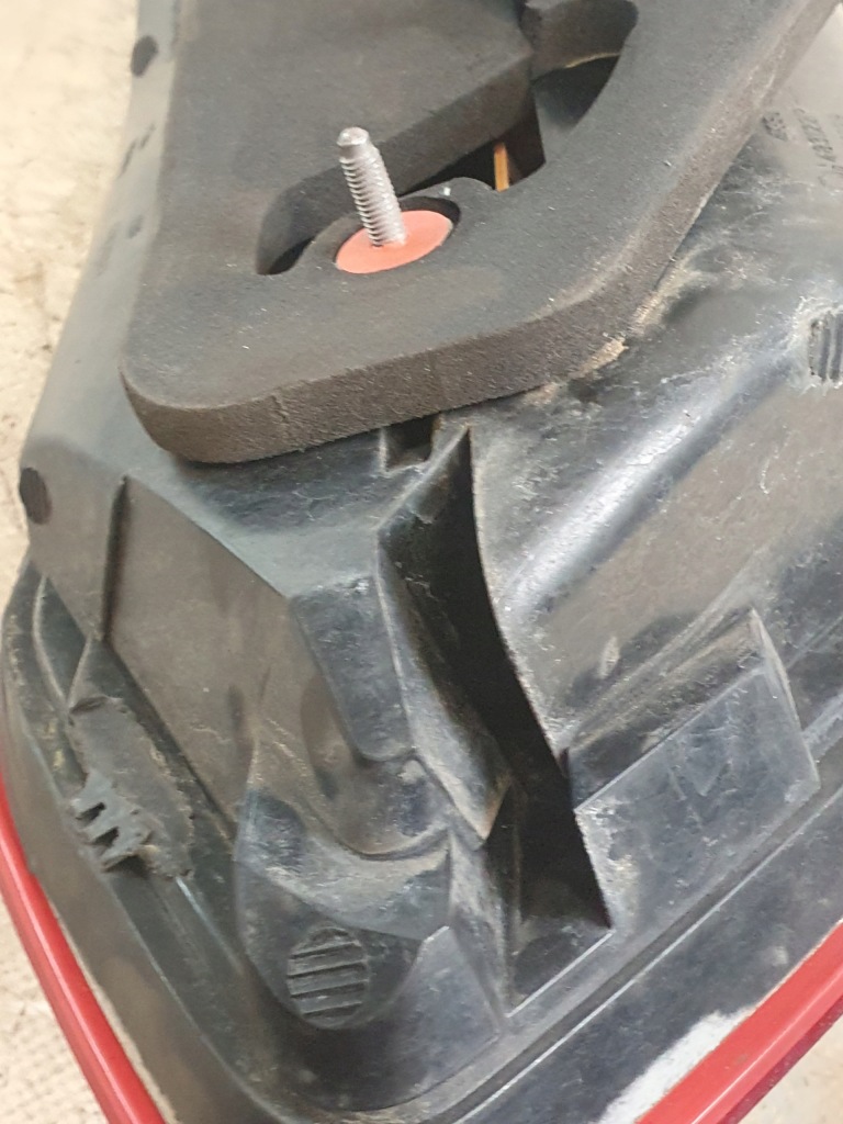 Фара led правая  задний оригинальный номер a2129066901 mercedes w212 11r. седан в Украине