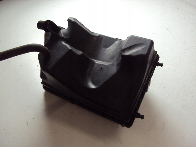 Корпус фільтра повітря dodge caliber 2.0 crd 06 r Доставка