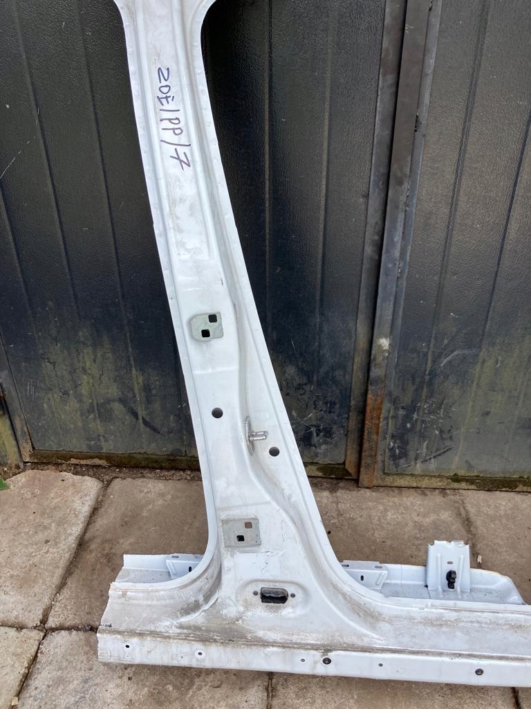 фото №6, Порог блок двигателя правый zoe