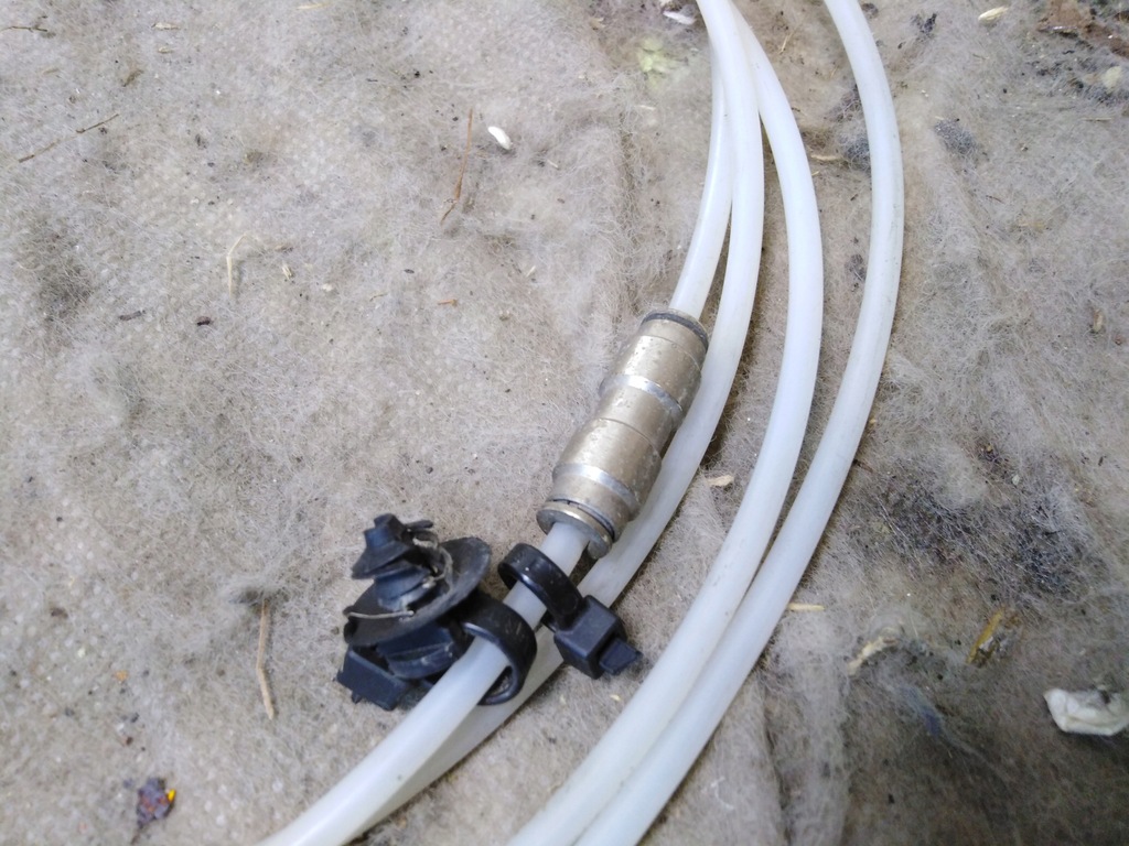 фото №4, Mercedes r w251 3,0 cdi шланг airmatic 350cm