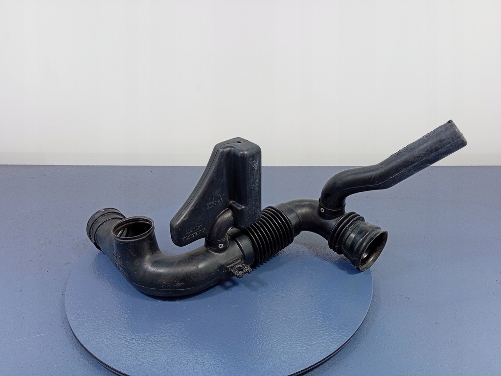 фото №1, Subaru forester i sf 2.0b воздухозаборник впуск воздуха