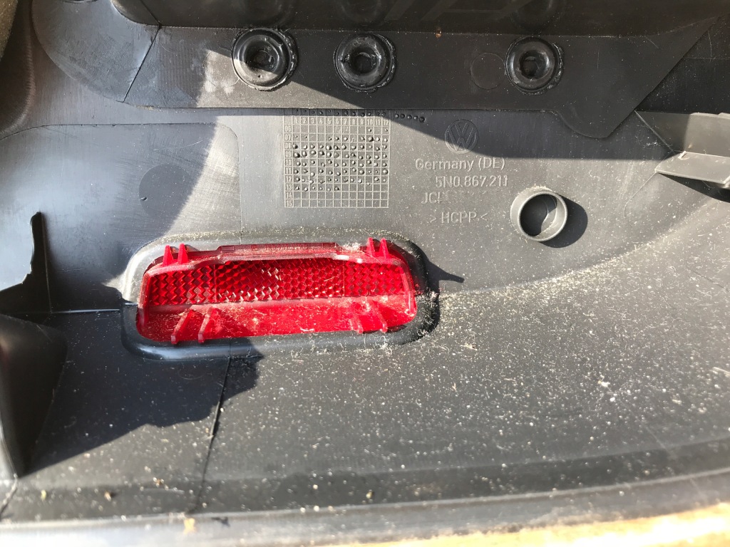 фото №5, Обшивка дверь левый задняя vw tiguan 5n0867211