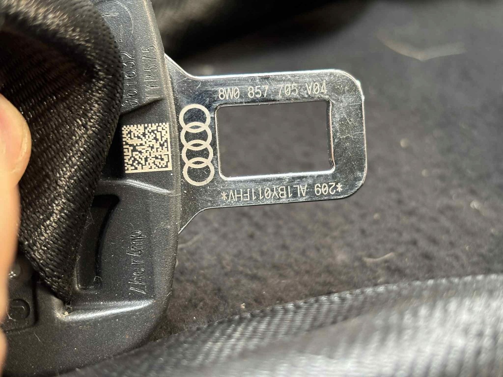 фото №10, Audi a4 b9 pas безопасности перед левый правый 8w