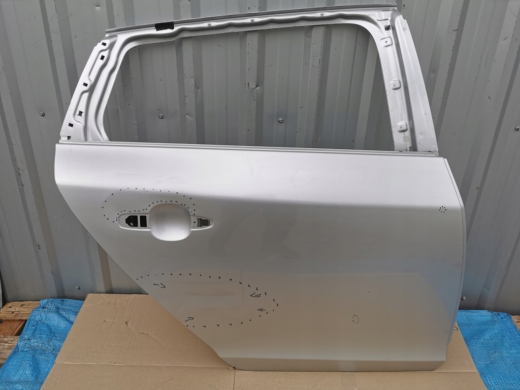 фото №1, Volvo v60 i 10-18 двері праве задня задні