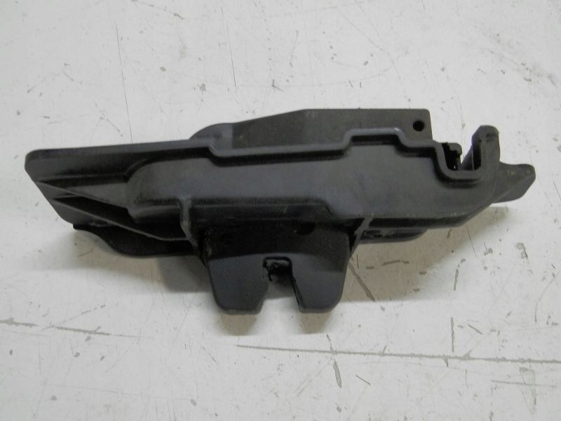 фото №7, C2 замок крышки крышки багажника 05-08 3d ph2