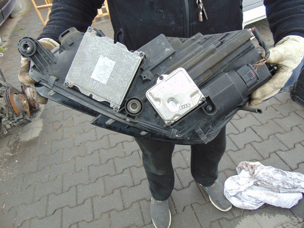 фото №7, Kompletny перед audi a4 b9 2.0tdi капот бампер pas full led 8w0941034