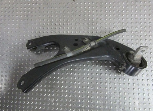 фото №9, Toyota highlander iii 2020 рычаг продольный правый задняя