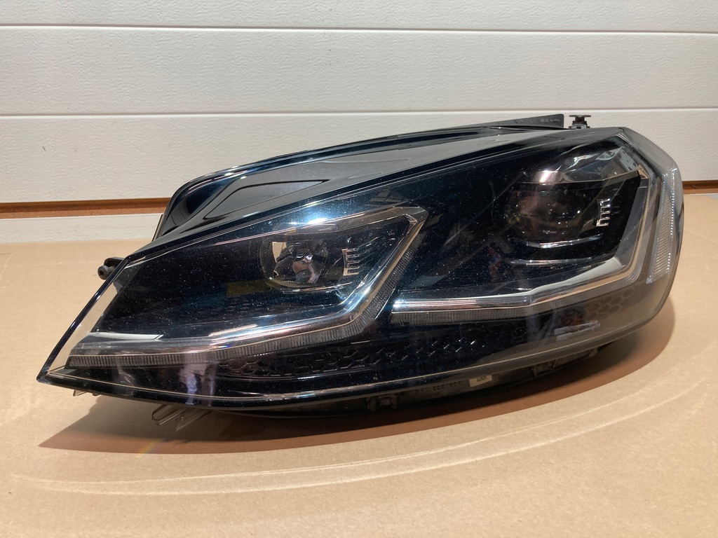 фото №1, Лампа левая передняя vw golf vii lift 5g1