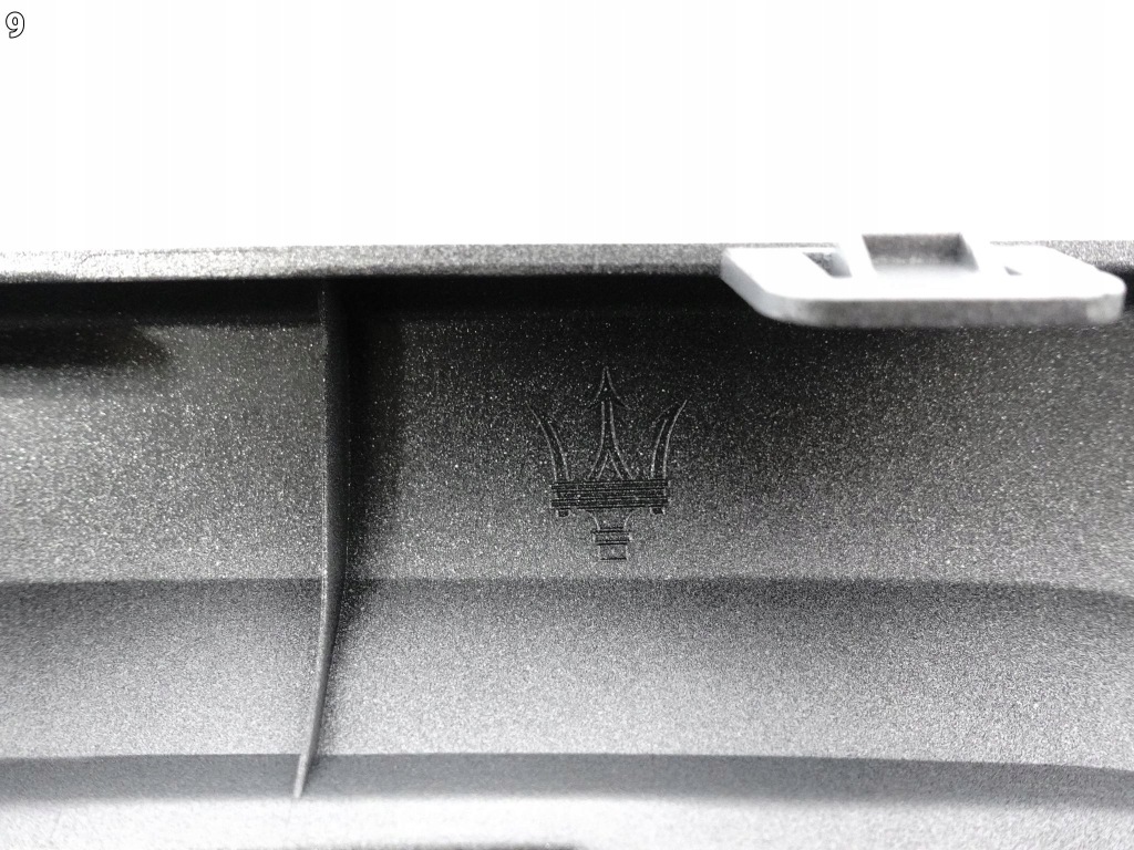 Maserati levante m161 16-24 спойлер дифузор накладка w бампер задня Ціна