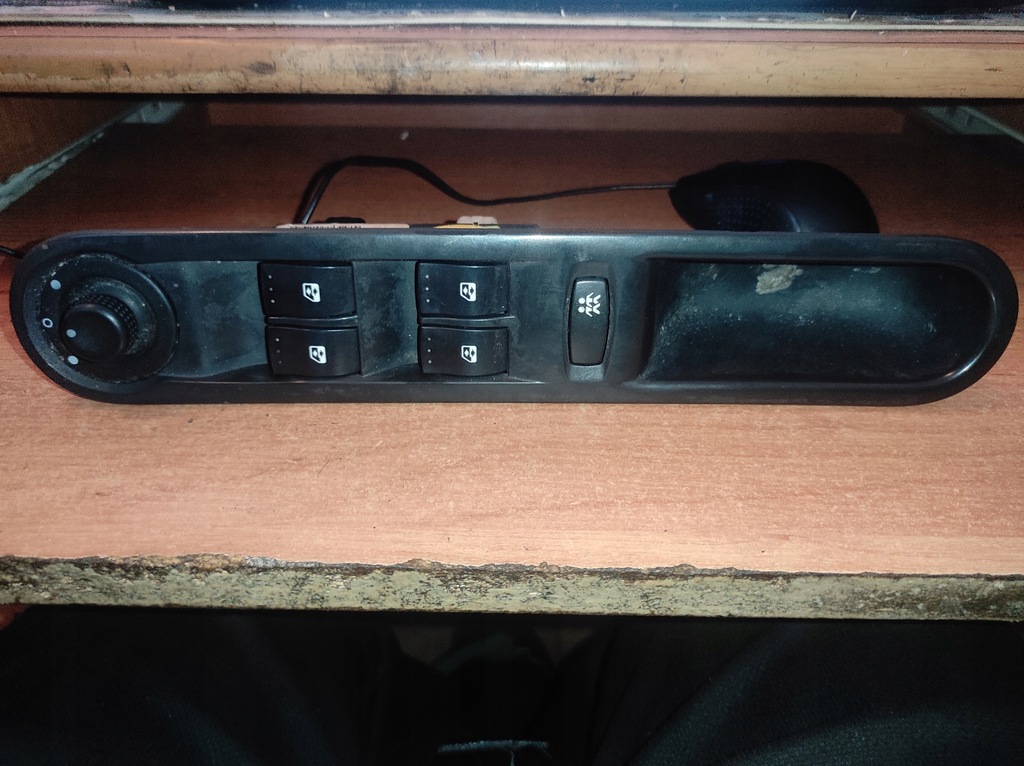 фото №1, 8200250650 панель вікон renault espace iv