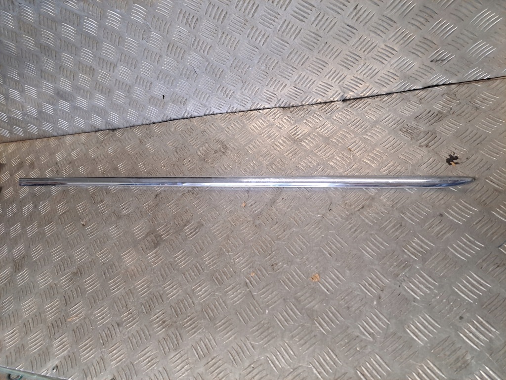 Ford mondeo mk5 vignale 2016 рік молдинг двері ліва перед Доставка