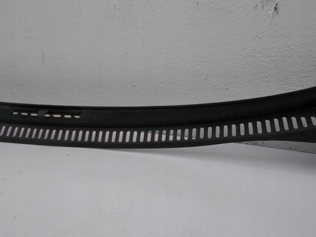 фото №8, Жабо пластиковый seat altea 5p0853185c