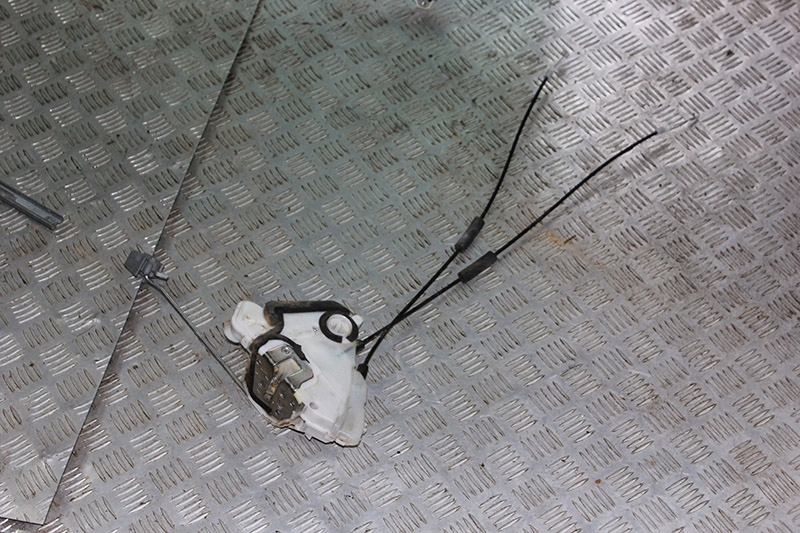 фото №1, Honda odyssey 2014 замок дверь передних левых