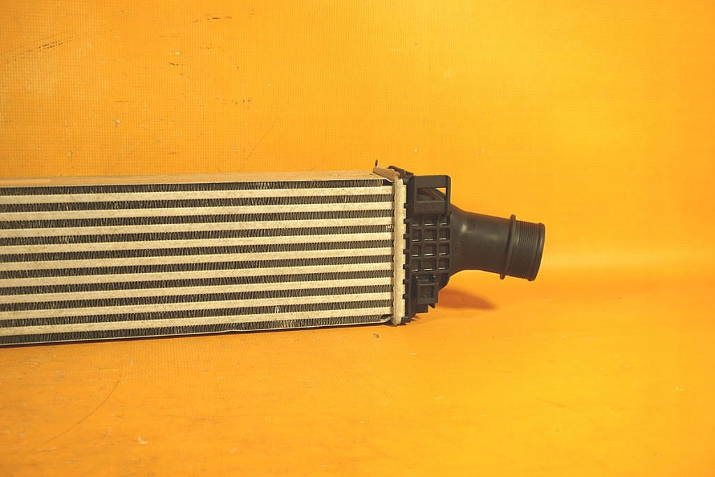 Audi a4 8w b9 66km радіатор інтеркулер оригінал 8w0145805n Ціна