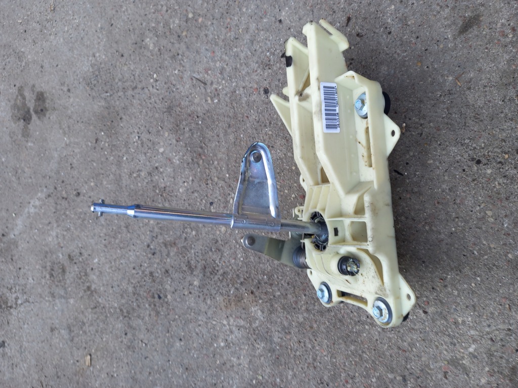 фото №1, Домкрат перемикання передач volvo v50 2.0 hdi 30711902