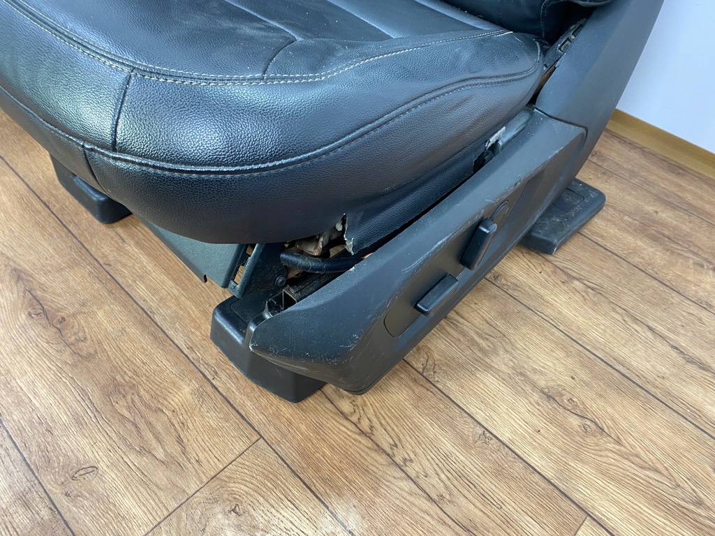 фото №10, Комплект сидений кожа заднее сиденье сиденье ford explorer vi 2020+