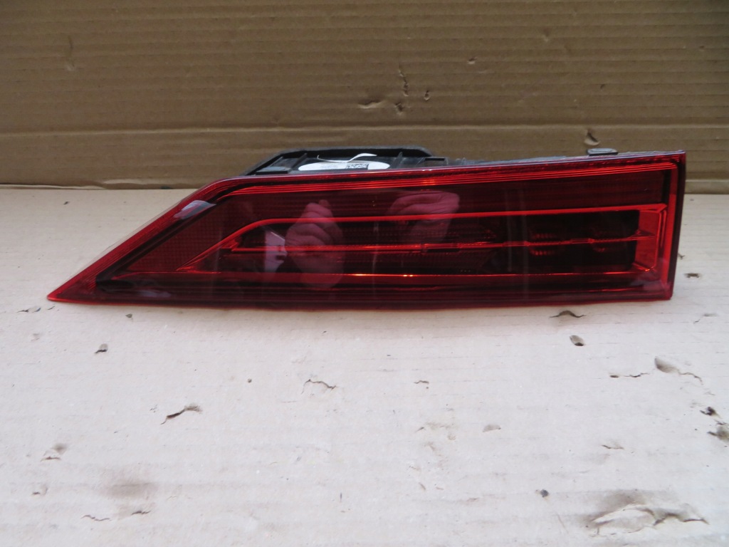 Купити Volvo xc60 2 2 ліва фара w кришці  задній led 31446617