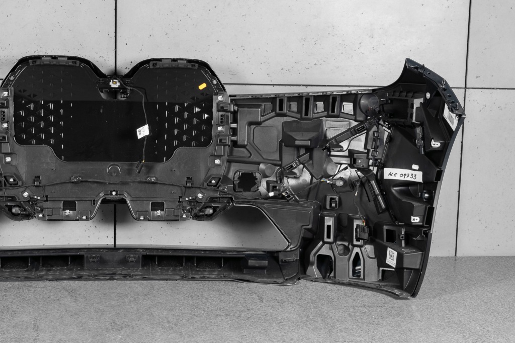 фото №12, Bmw ix i20 бампер передний перед датчики m-pakiet blue ridge металлик c35