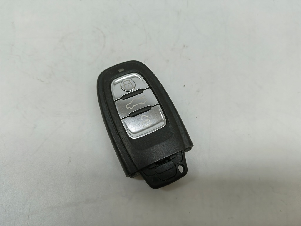 фото №1, Audi a5 8t ключ