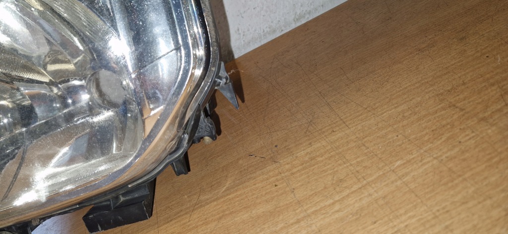 фото №2, Лампа левая renault maxity cabstar 89320851 europa