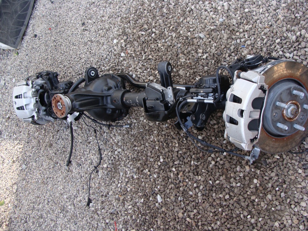 фото №12, Міст перед jeep wrangler jl 4xe 2.0 гібрид 2023r !!!