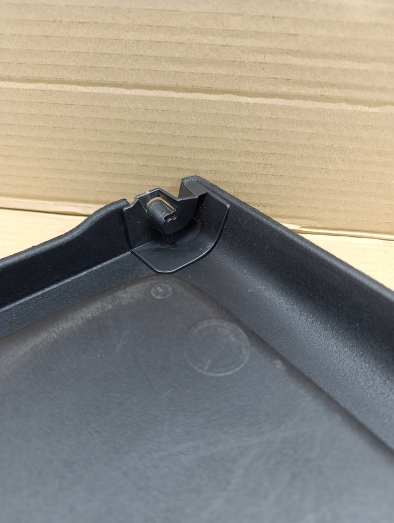 фото №12, Полка багажника suzuki sx4 88910-80j