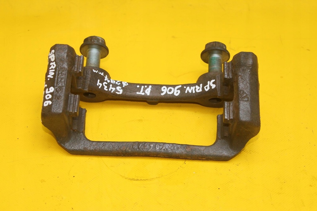 фото №1, Скоба супорт правий задня spinter 906 crafter 297mm