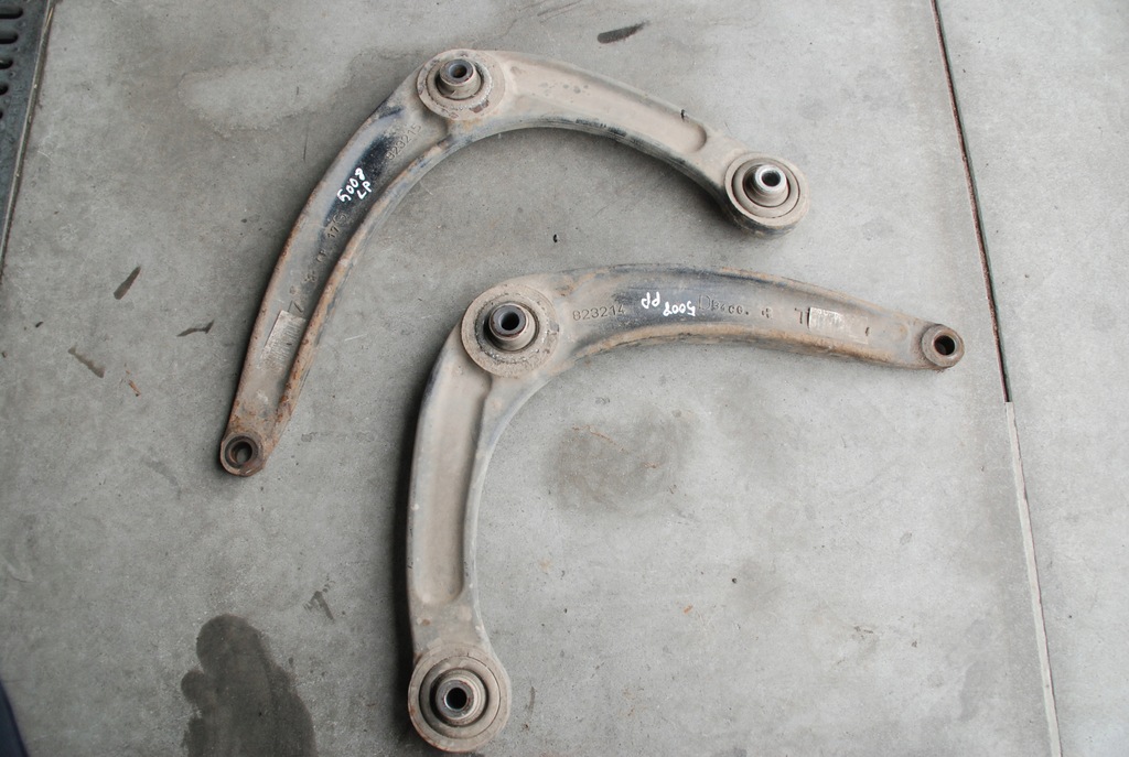 фото №1, Peugeot 5008 i важіль l / p перед 14r