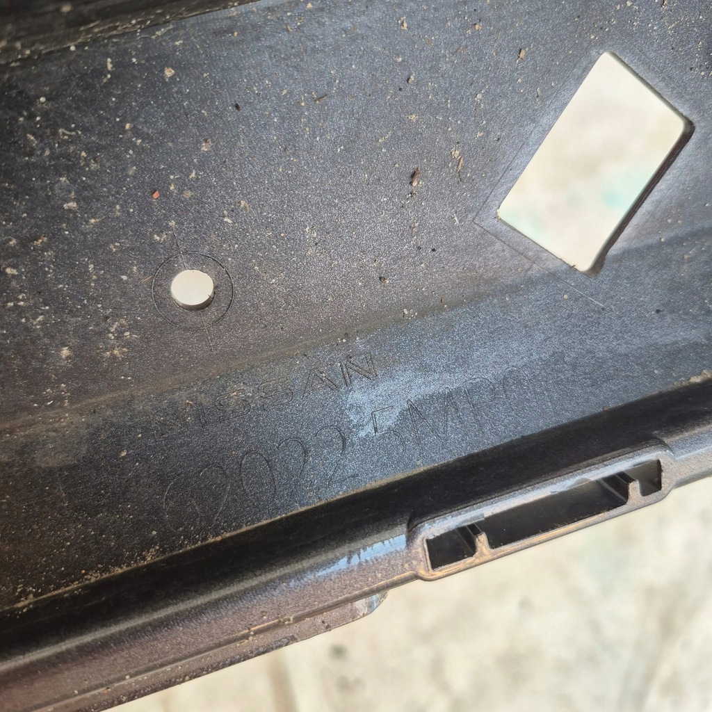 фото №9, Nissan ariya 22- бампер перед передний 620225mp0h b.ładny