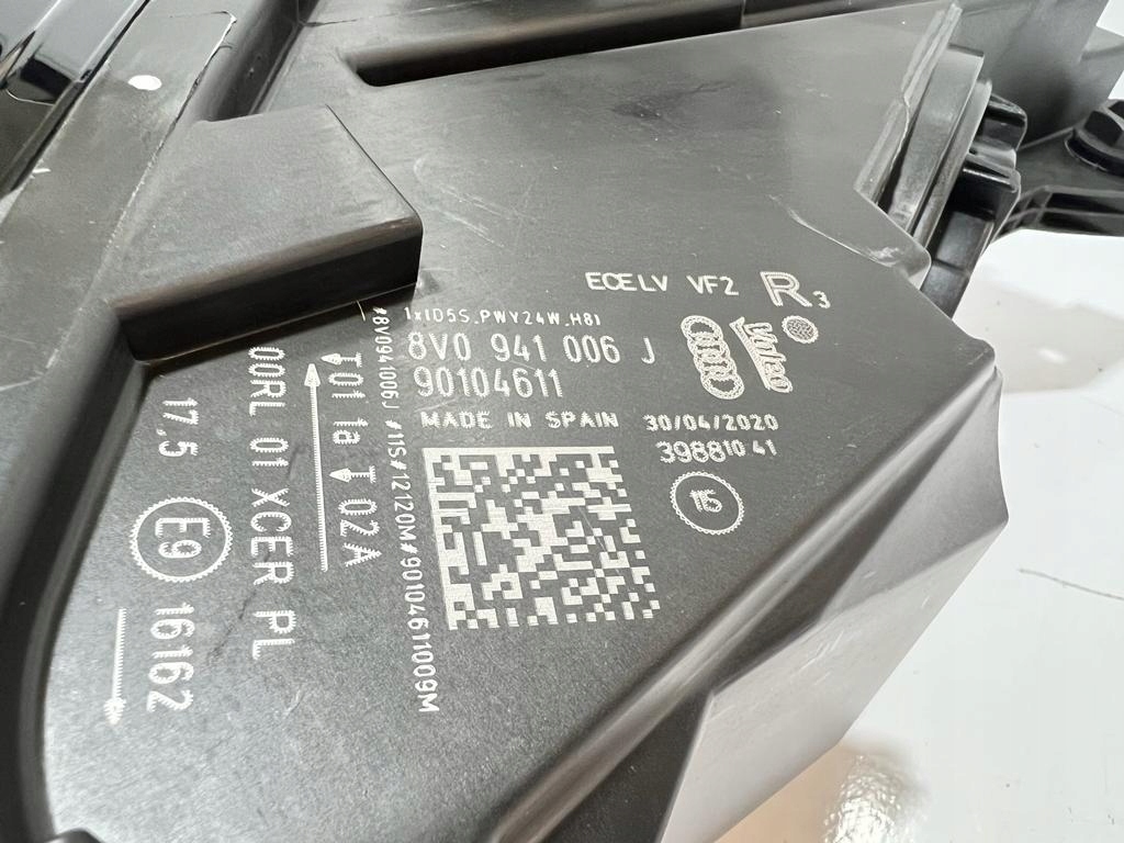 фото №14, Audi a3 8v lift ксенон лампа левая правая