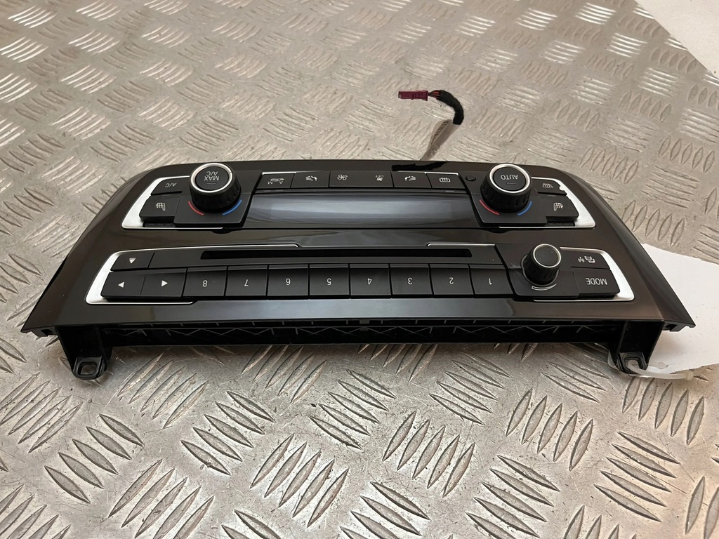 фото №10, Bmw 4 f36 gran coupe 2018 панель кондиционера