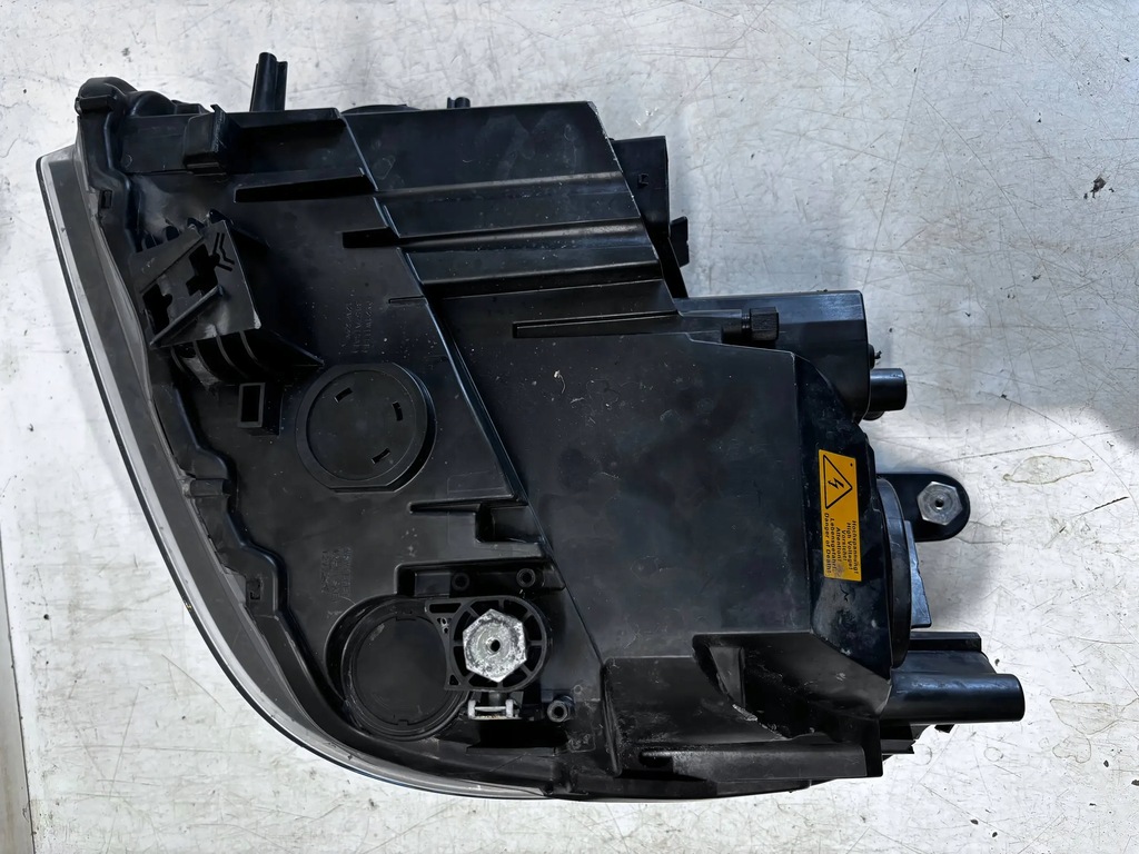 фото №7, Mercedes slk лампа правая перед ксенон r172