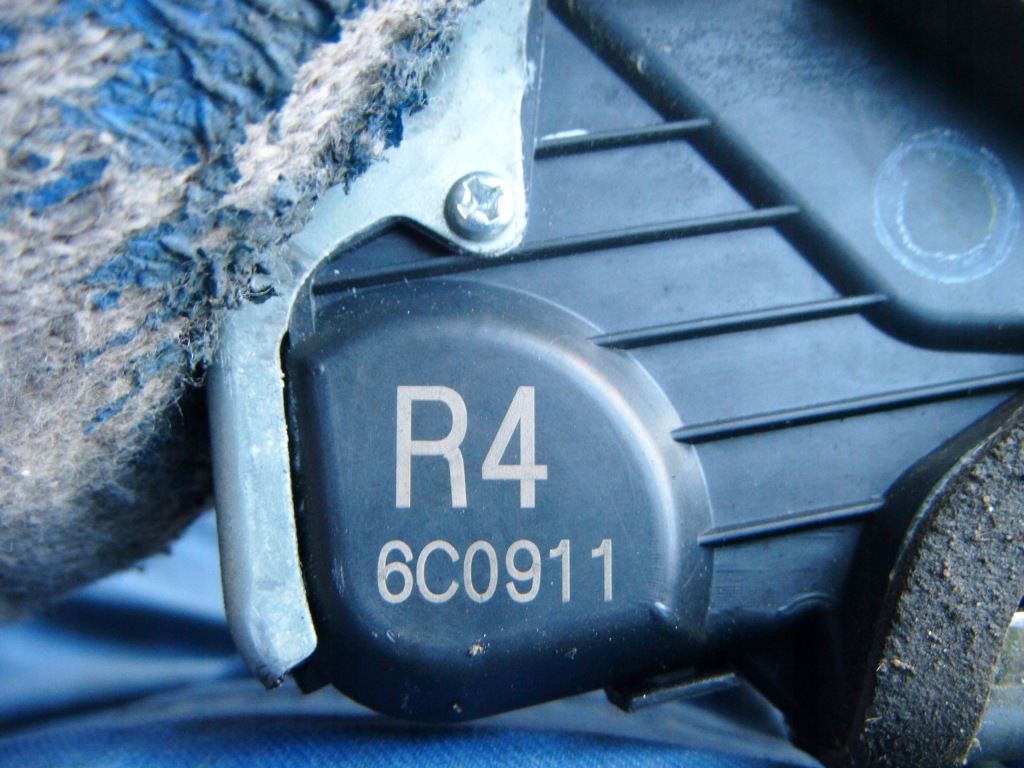 фото №3, Toyota rav4 iii 3 05-12 замок лівий перед r4 6c0911