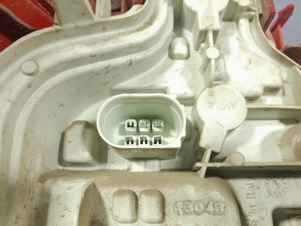 фото №8, Audi a3 8p 3d лампа задня задня права eu 8p0945096