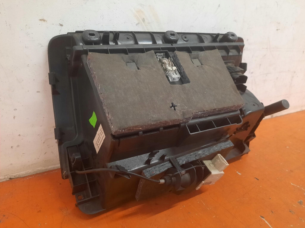 фото №7, Audi q7 4l 05-09 бардачок правый пассажира полка панели