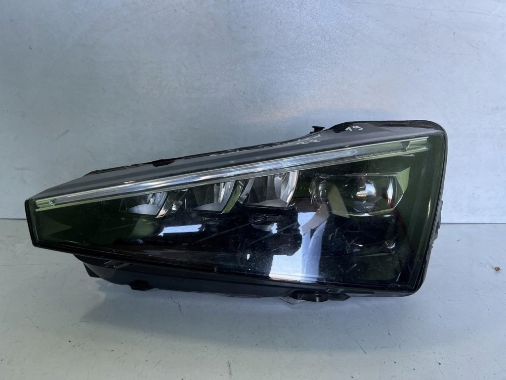 фото №1, Лампа левая перед skoda scala 19- full led