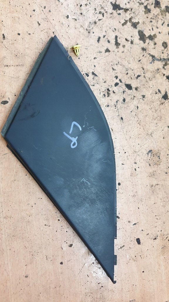 фото №1, Mercedes w245 заглушка w крыло левый перед