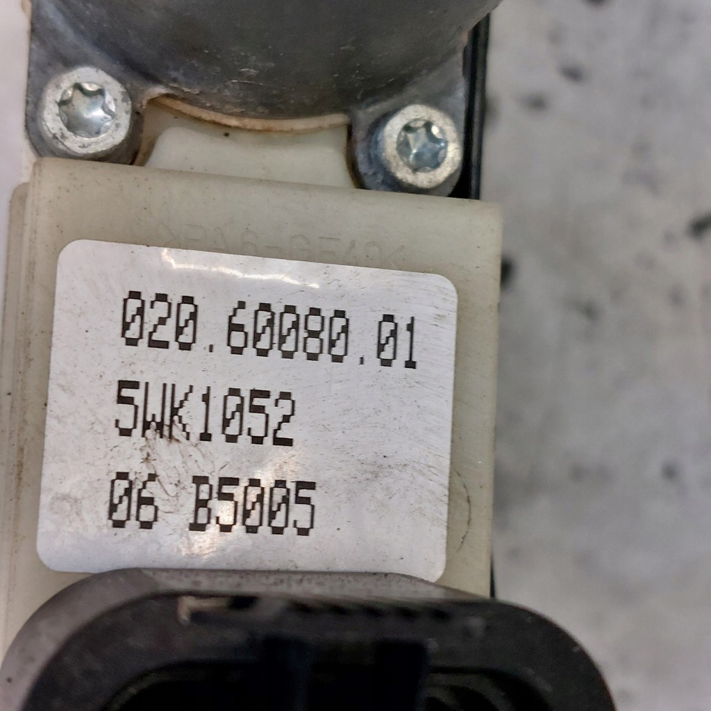 фото №9, Bmw 7 e65 lift подъемник стекло правый задняя 9pin 7138864e 5wk1052