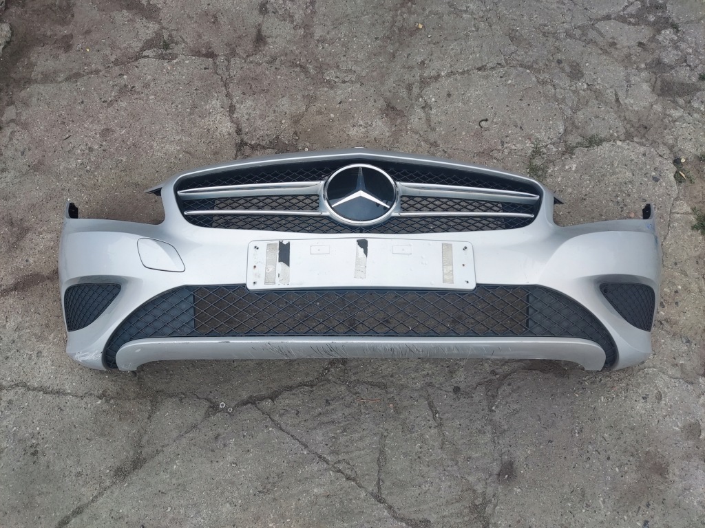 фото №1, Mercedes a klasa w176 бампер передний kompletny 761