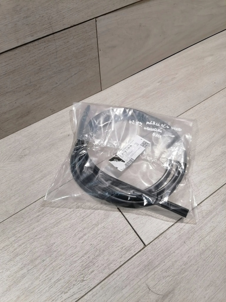 Купить Mercedes x w470 прокладка крыша a4706710900