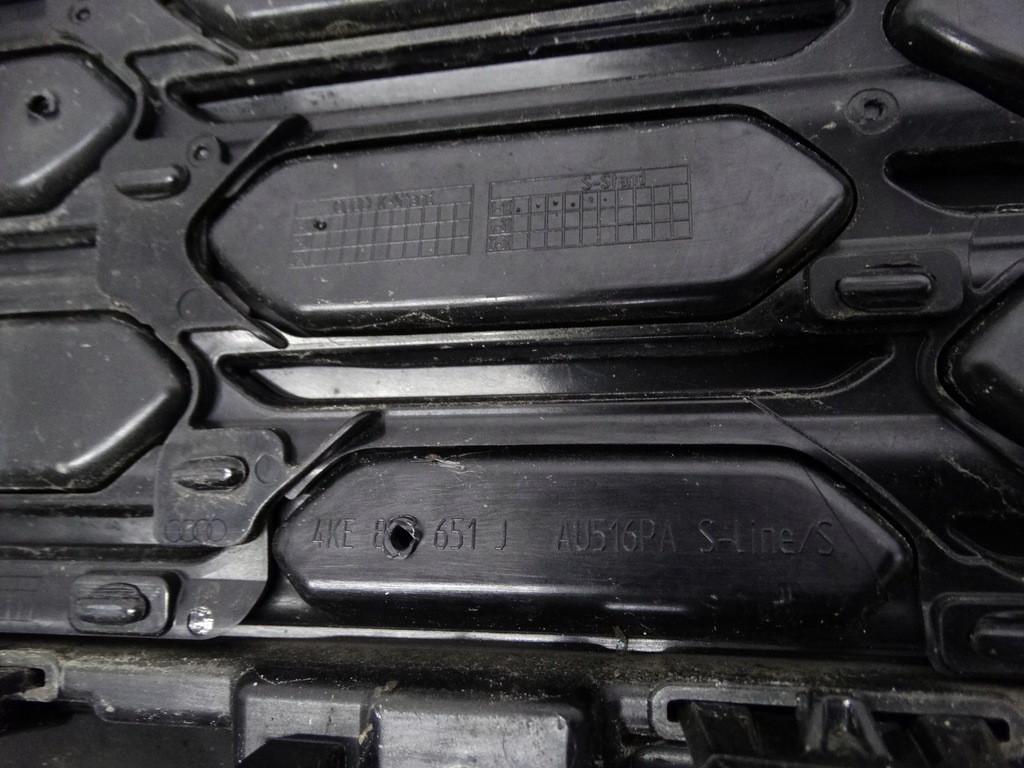 фото №15, Audi q8 e-tron lift s-line 22- бампер передний 4ke807725 оригинальный