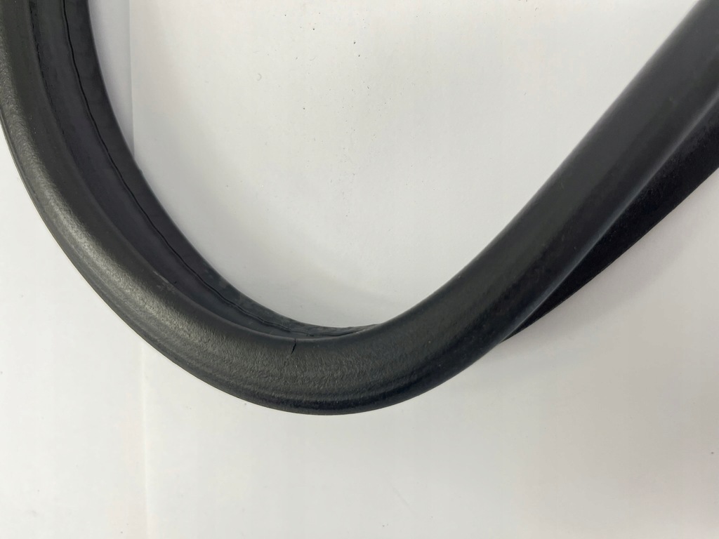 фото №9, Прокладка задній кришки кришки багажника mercedes 190 w201