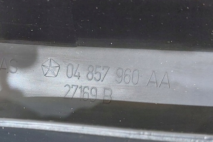 фото №11, Решётка радиатора решётка радиатора решётка радиатора voyager iv 05r lift 04857960aa