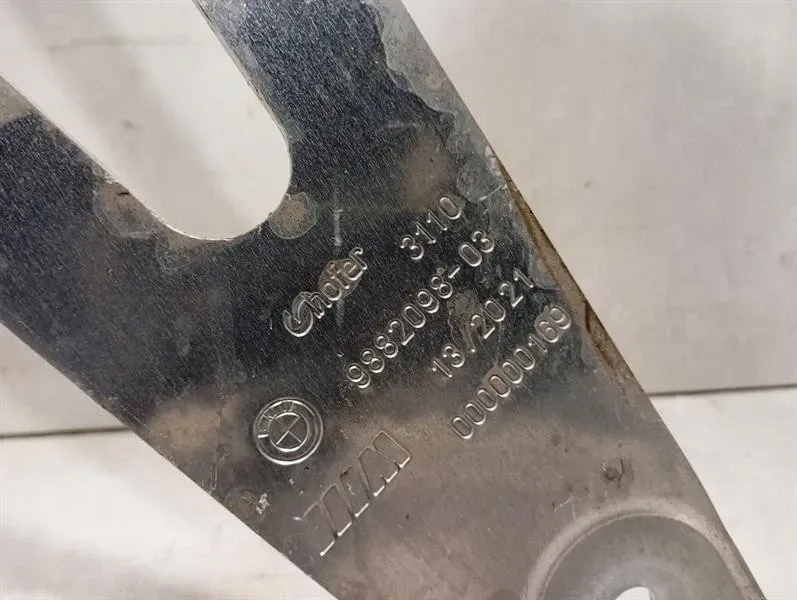 фото №10, Bmw 4 m4 g82 g22 підкладка 31109882098 молдинг підвіска