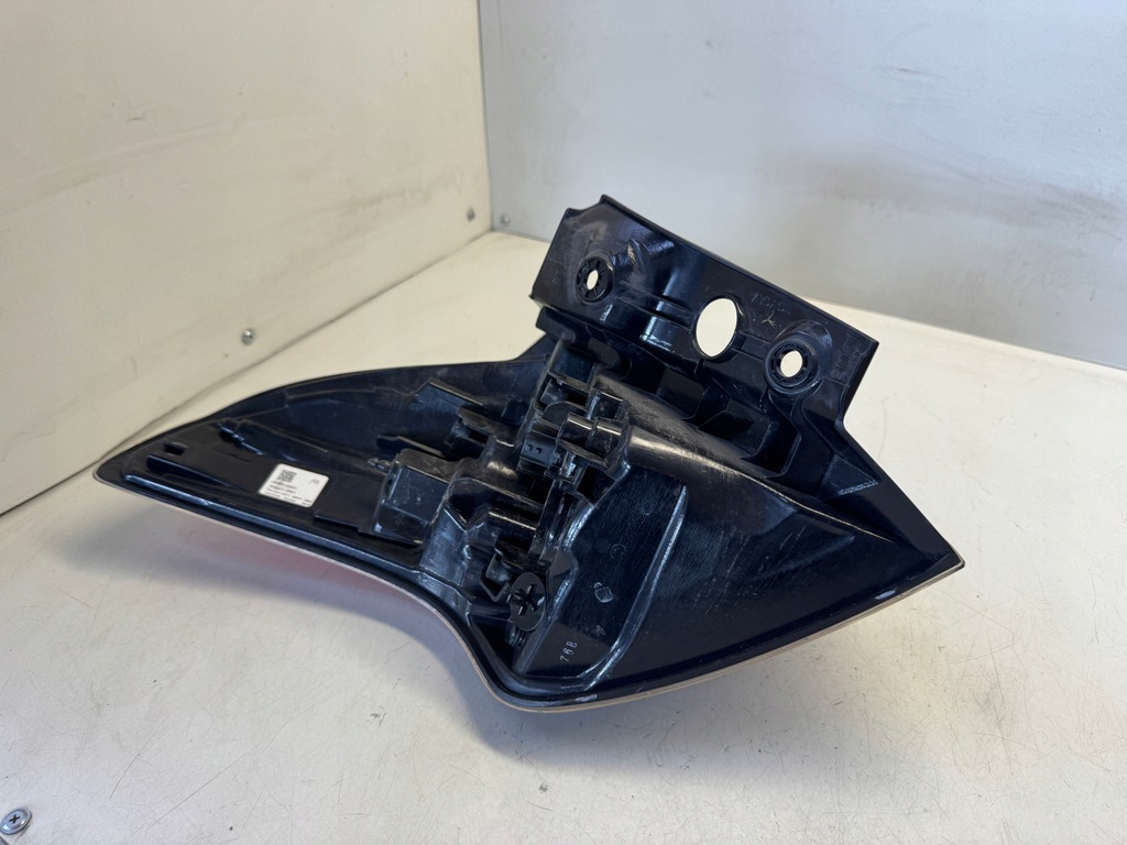 фото №10, Toyota rav4 2015 лампа правый задняя 81550-42201